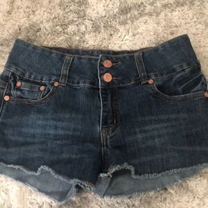 Refuge shorts size 2